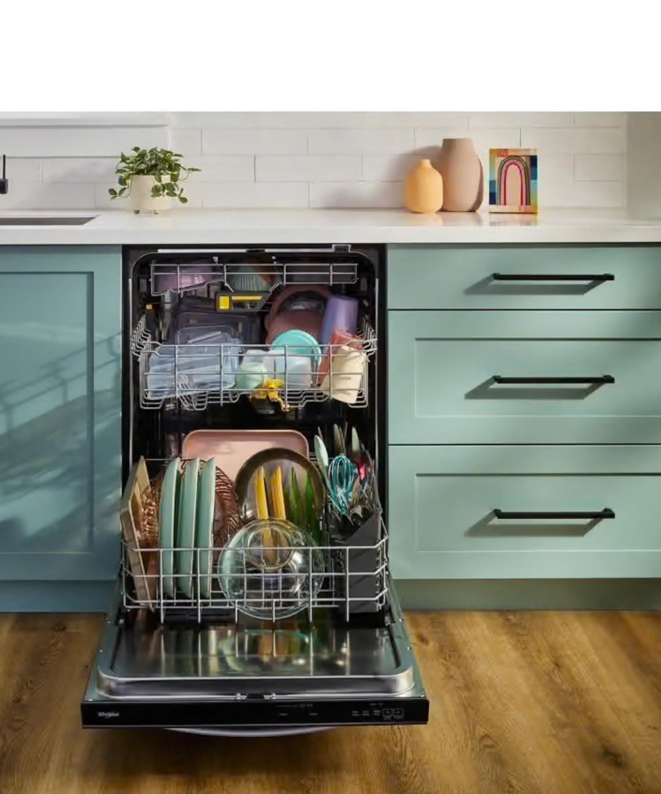 Lavavajillas Whirlpool de acero inoxidable negro resistente a huellas dactilares (39 dBA) - WDTS8024SV - Imagen 3